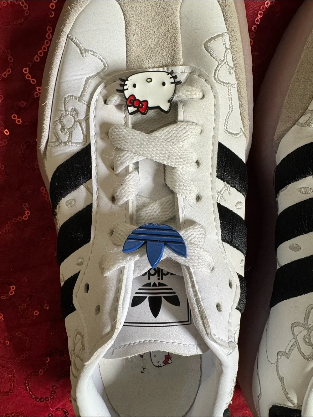EUC ADIDAS SAMBAE X HELLO KITTY collab platform shoes. All 3 charms included.